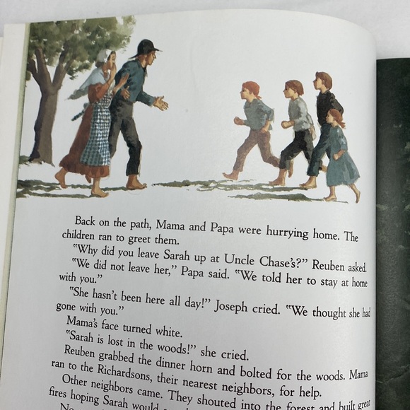 Scholastic Reader The Bear Who Heard Crying by Natalie and Helen Kinsey-Warnock - Picture 6 of 7